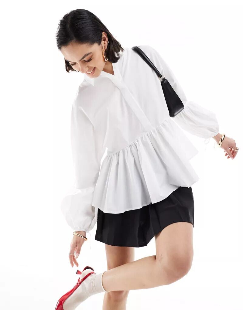 

Белая блузка с баской с заниженной талией ASOS