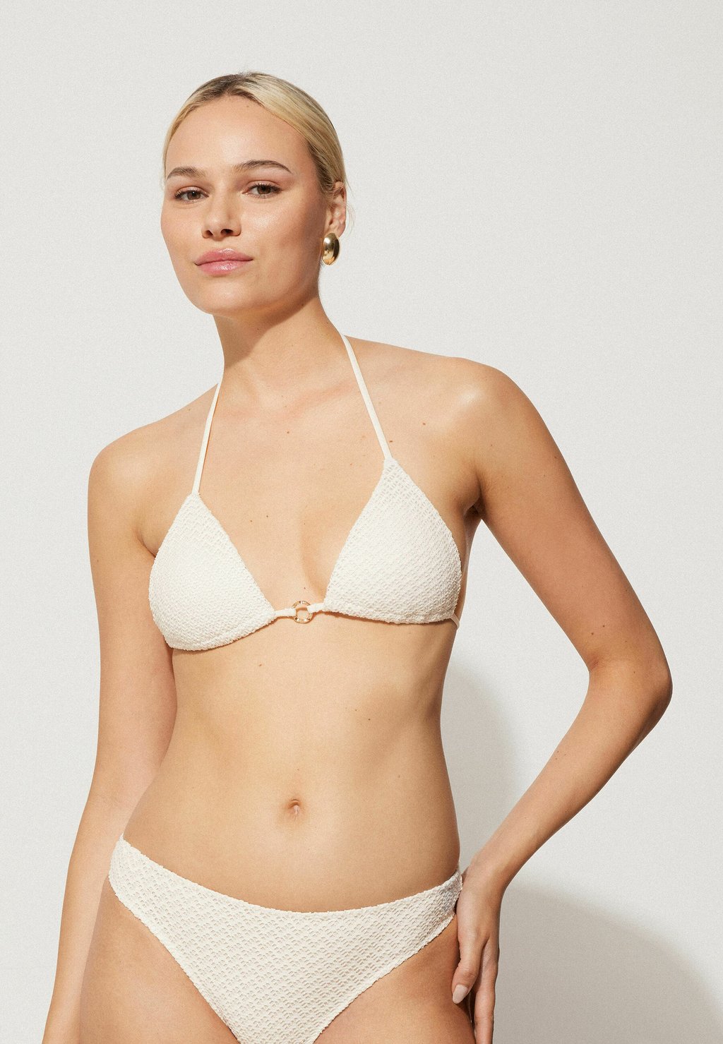 

Верх бикини Tezenis, кремовый