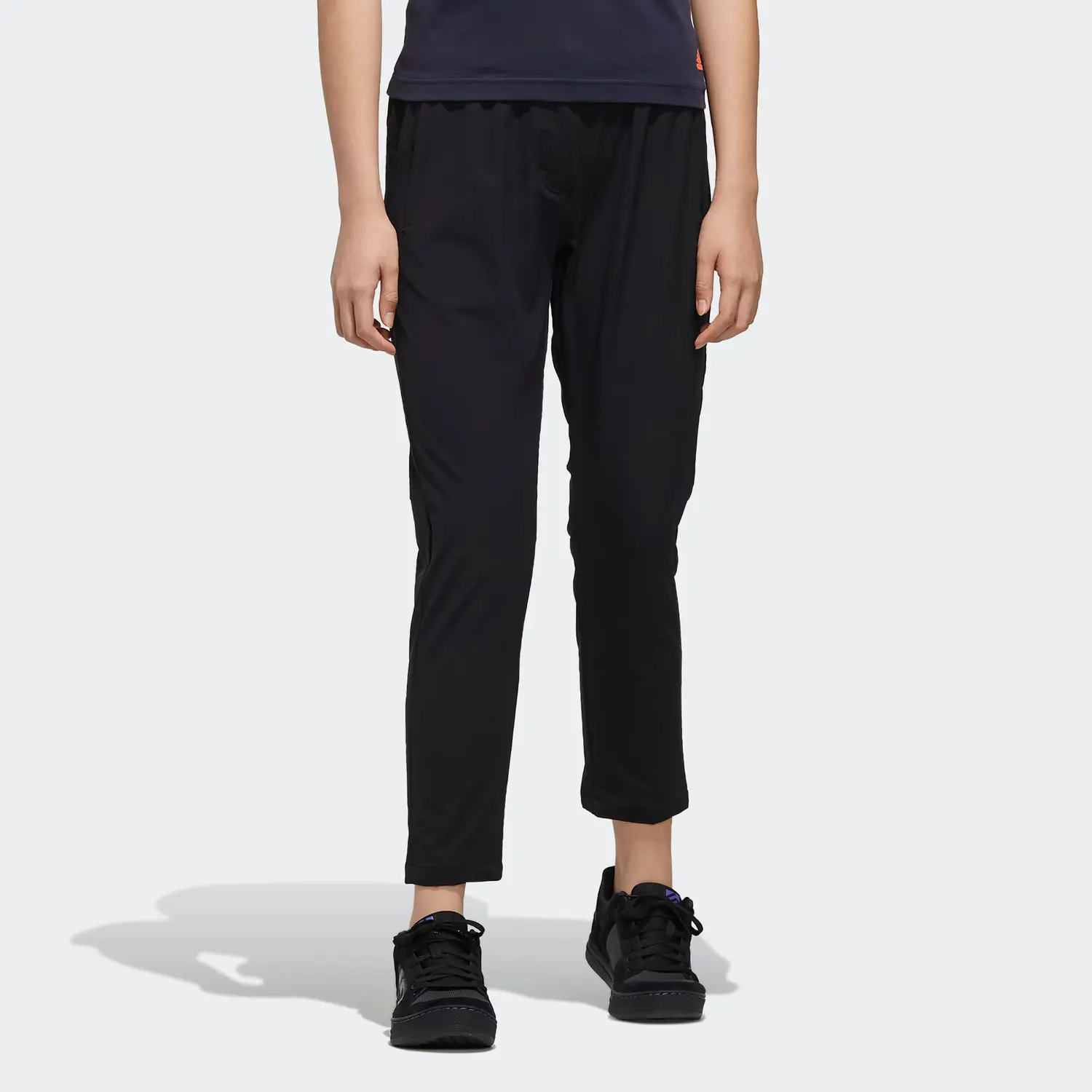 Теплые брюки Knitted Sweatpants женские Adidas, черный — фото 4