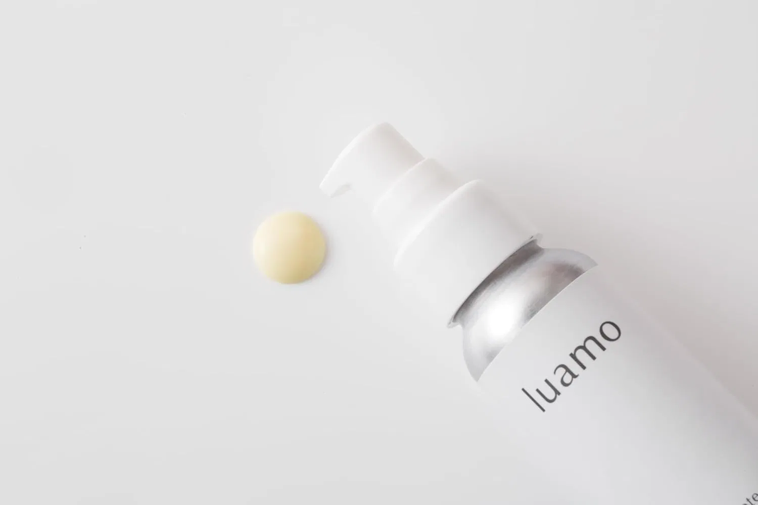 Солнцезащитная эмульсия luamo All Day Protection UV Aquavel SPF28 PA+++, bright beige, 50 г — фото 3