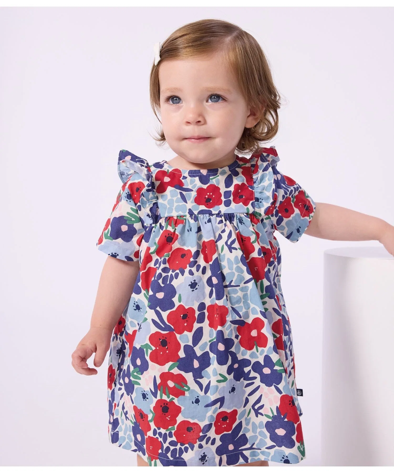 Детское платье с цветочным принтом и трусиками Petit Bateau белое