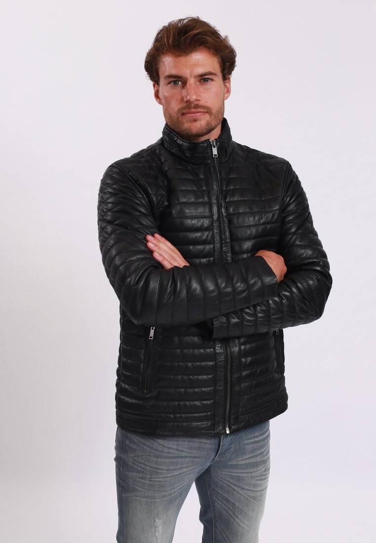 

Кожаная куртка LEATHER JACKET WITH ROUND COLLAR 2 ZIPPED SIDE POCKETS O Lee Cooper, черный
