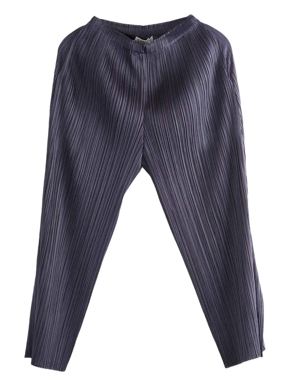 

Цвета месяца: брюки со складками в июле Pleats Please Issey Miyake, серый