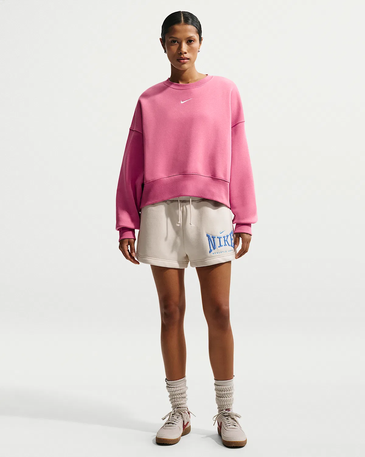 Женский оверсайз-свитшот с круглым вырезом Nike Sportswear Phoenix Fleece, Peony/Sail — фото 4