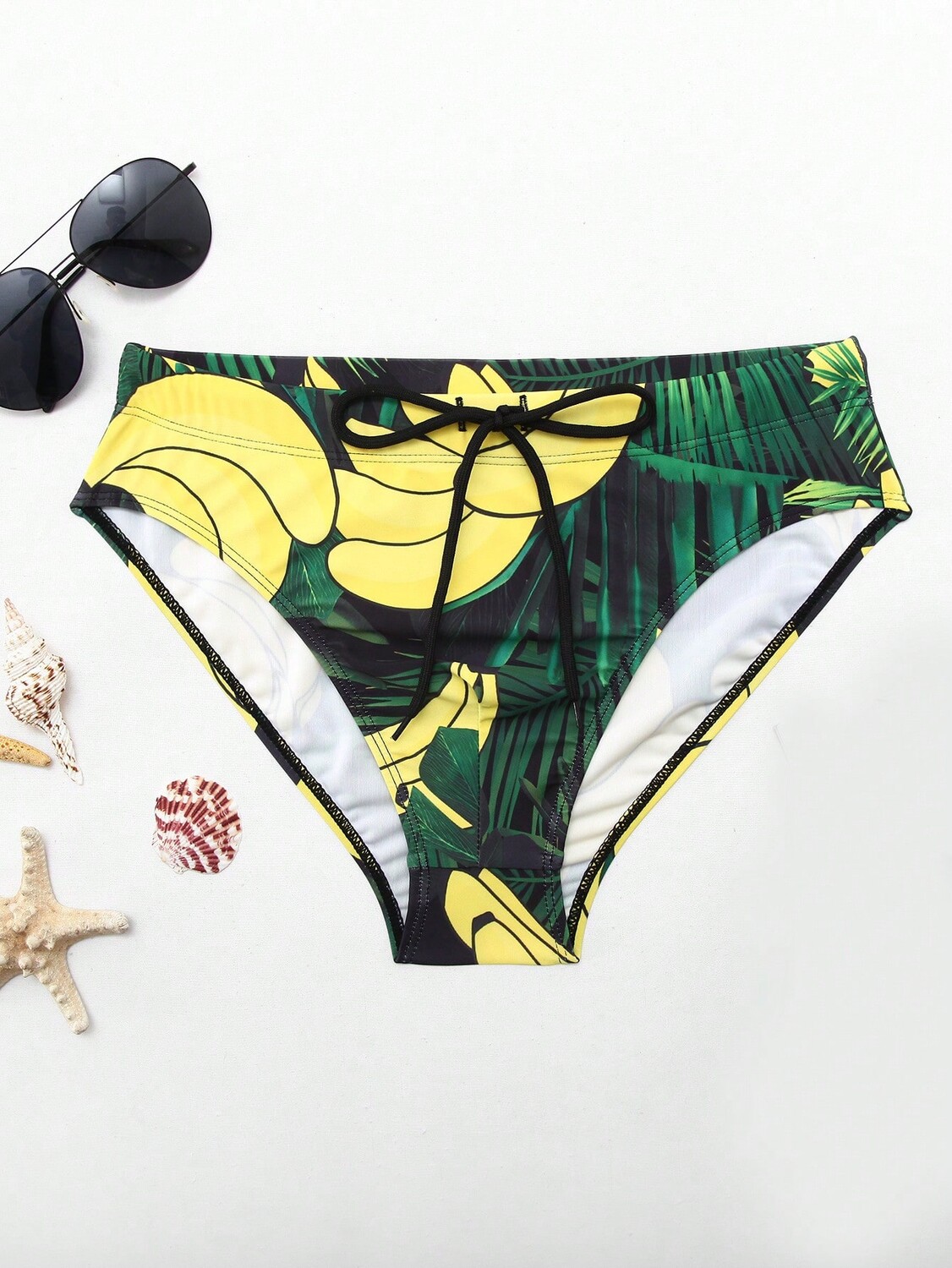 

Мужские плавки Manfinity Swimmode Plus Size, тропический принт, шнурок на талии, треугольник, многоцветный