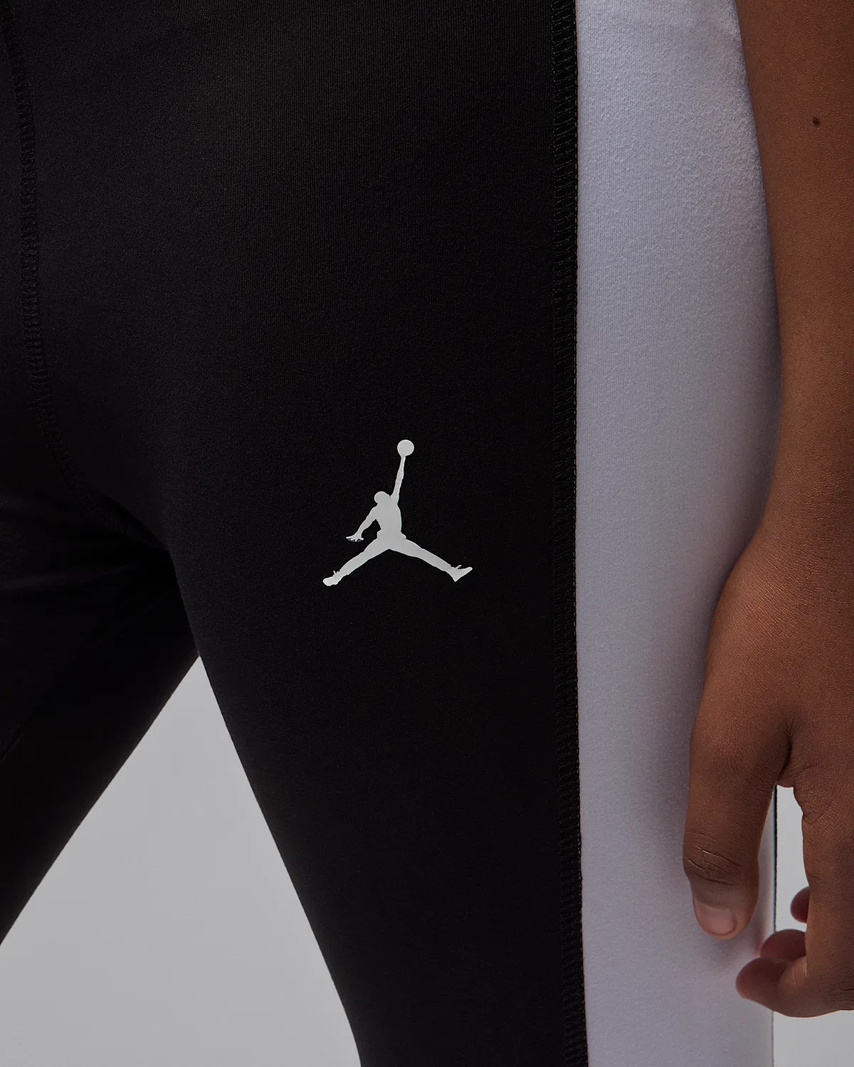 Детские леггинсы Jordan Dri-FIT Sport, Black/White — фото 4