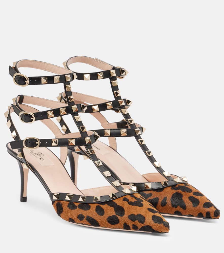 Босоножки Rockstud из телячьей шерсти с леопардовым принтом Valentino Garavani, Miele-T.Moro/Nero