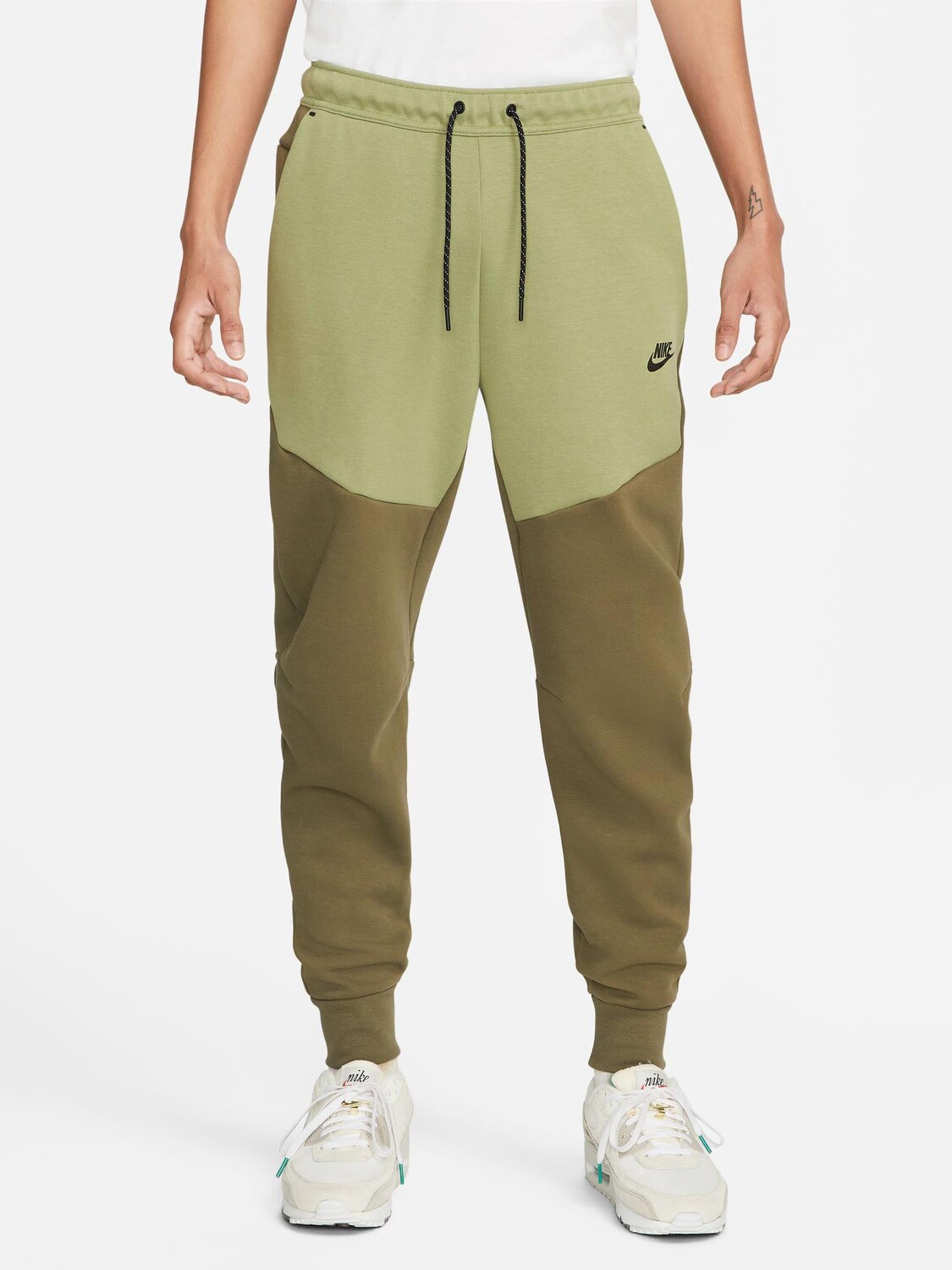 

Спортивные брюки Nike M TCH FLC JGGR, зеленый