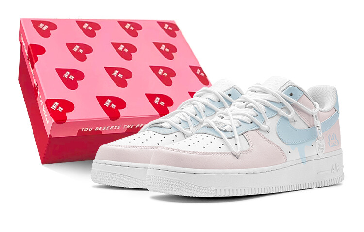 

Женские кроссовки для скейтбординга Nike Air Force 1, Pink