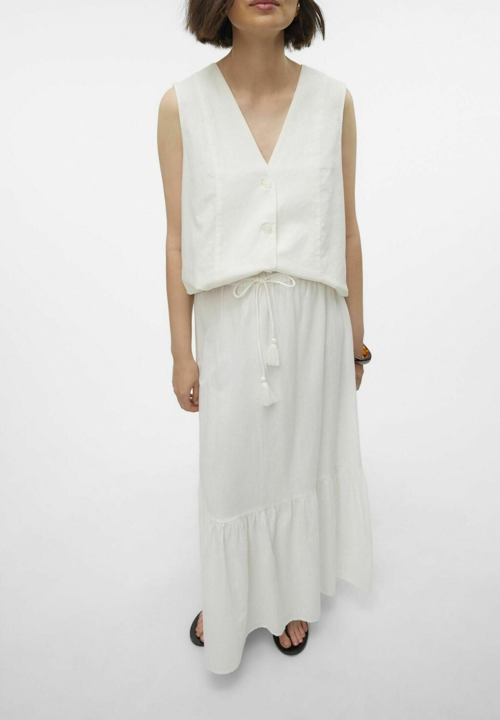 

Длинная юбка PRETTY LANGER Vero Moda, белый