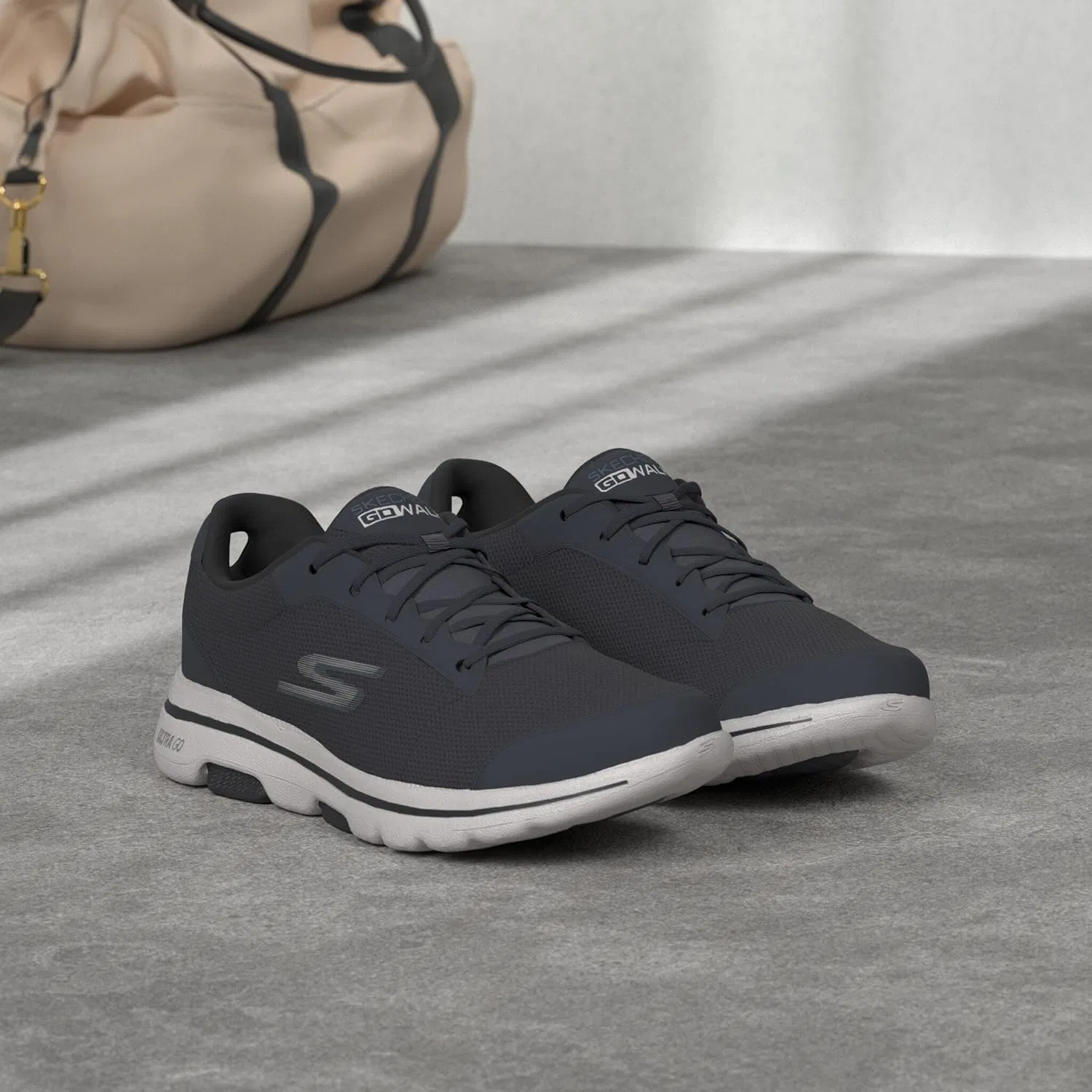 Мужские кроссовки SKECHERS Go Walk 5 Qualify, Navy Textile Synthetic Trim — фото 2