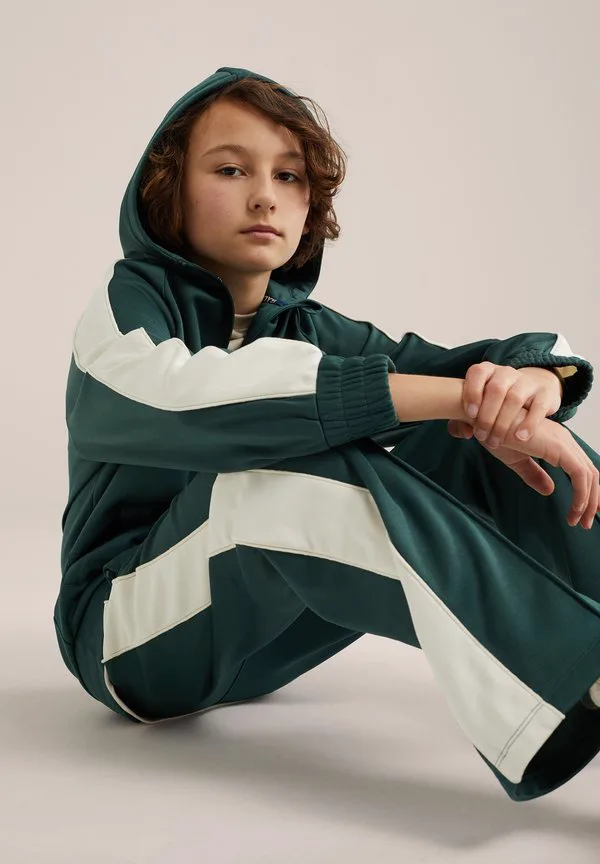 Плохие штаны We Fashion, Dark Green — фото 4