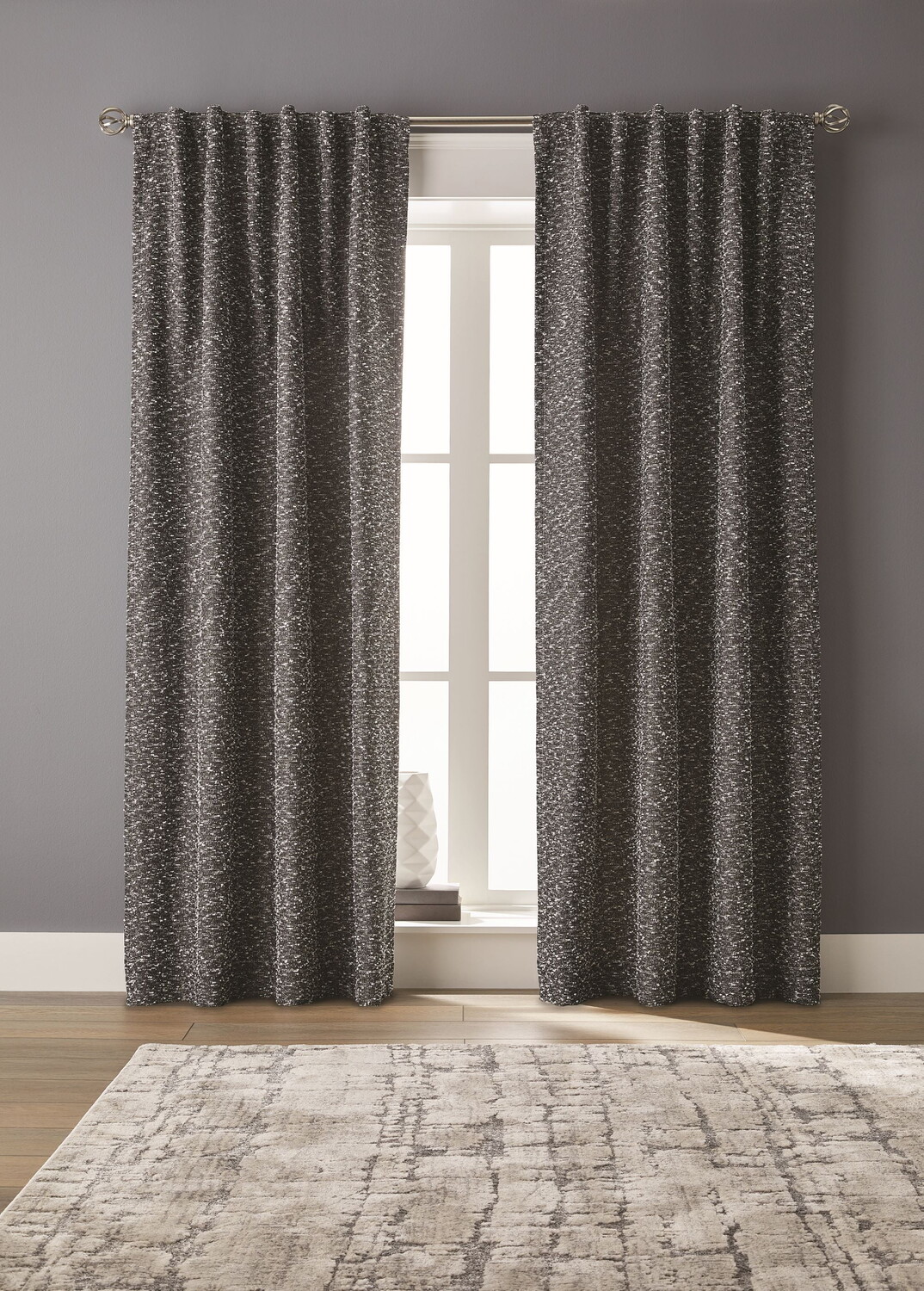 

Шторы элегантные Better Homes & Gardens Boucle, черный