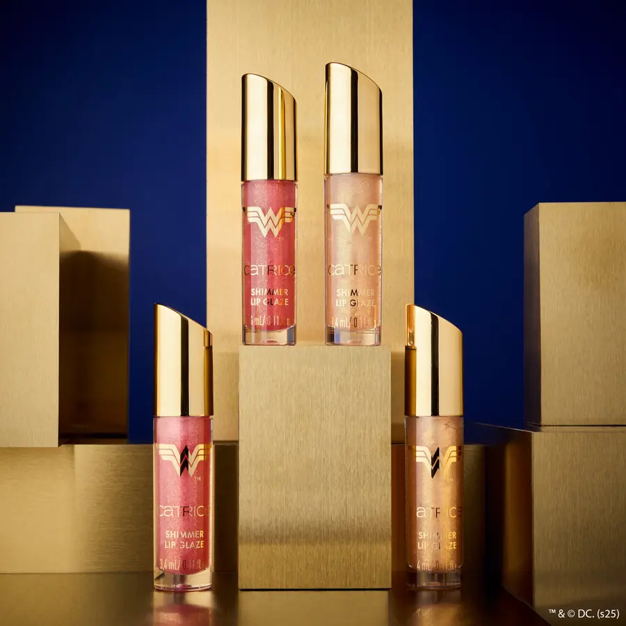 Блеск для губ Catrice Wonder Woman Shimmer Lip Glaze 010 Believe In Wonder — фото 2