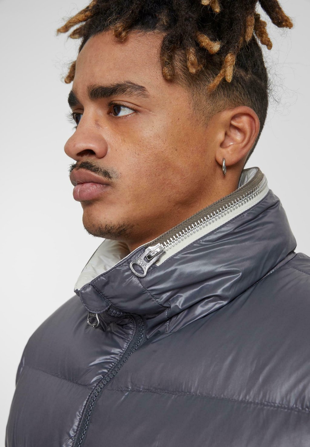 

Зимняя куртка PUFFER Urban Classics, серый