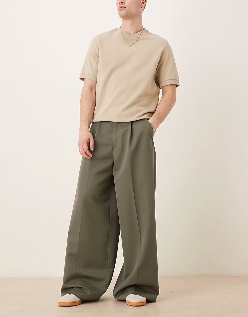 

Элегантные брюки ASOS DESIGN экстремально широкого кроя со складками спереди зеленого цвета
