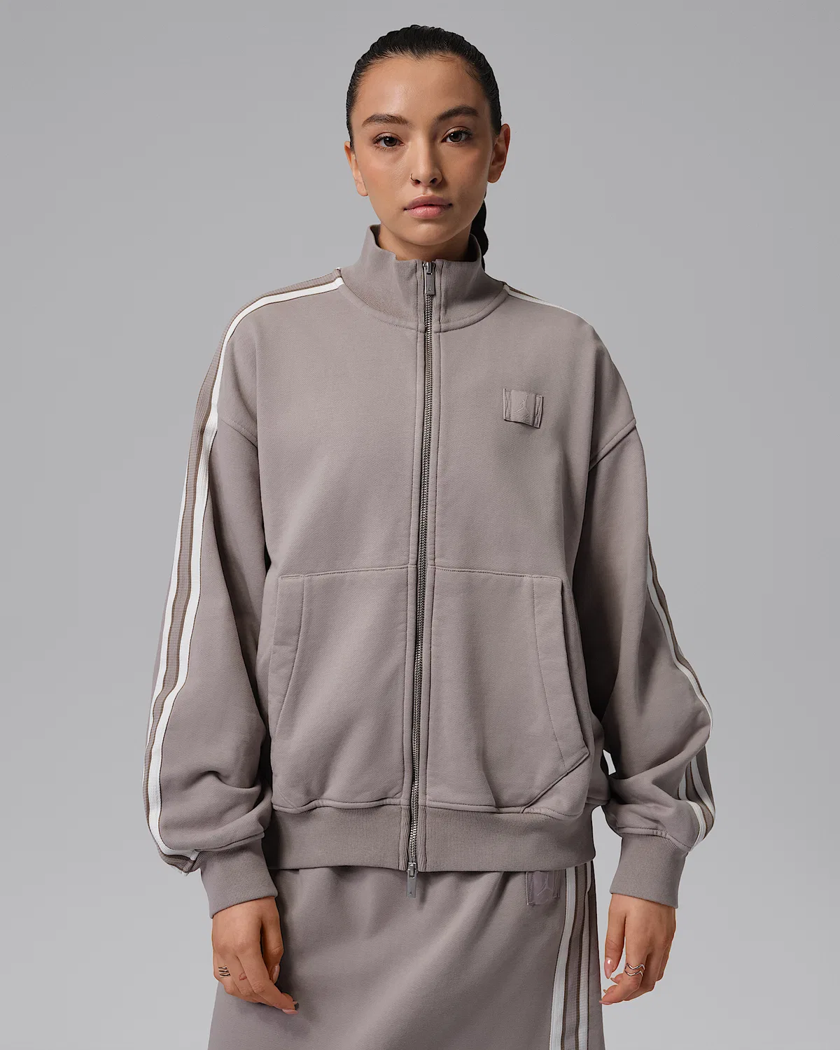 Женская флисовая куртка на молнии Jordan Flight Fleece, Enigma Stone/Cobblestone
