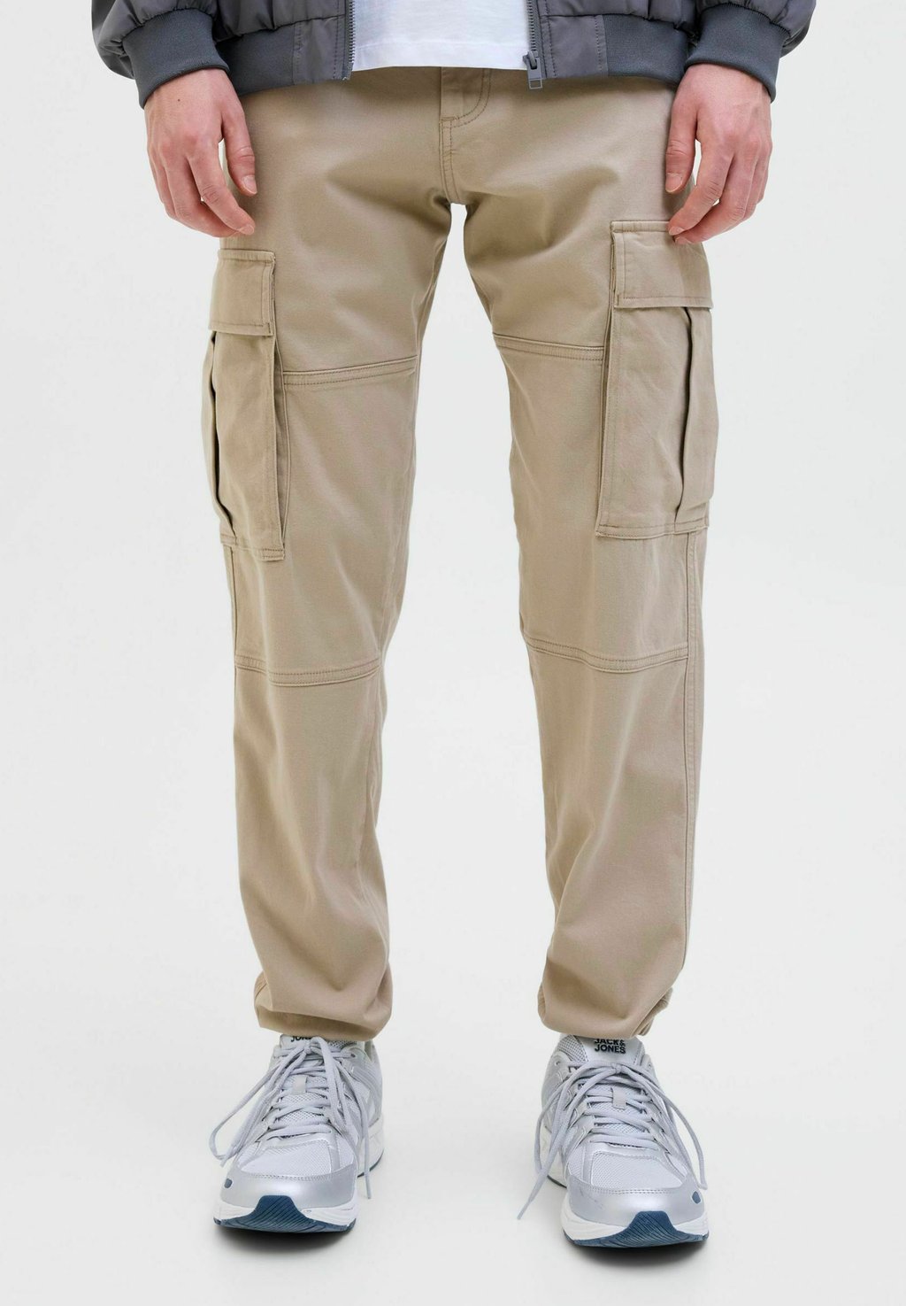 

Брюки карго Jack & Jones, бежевый