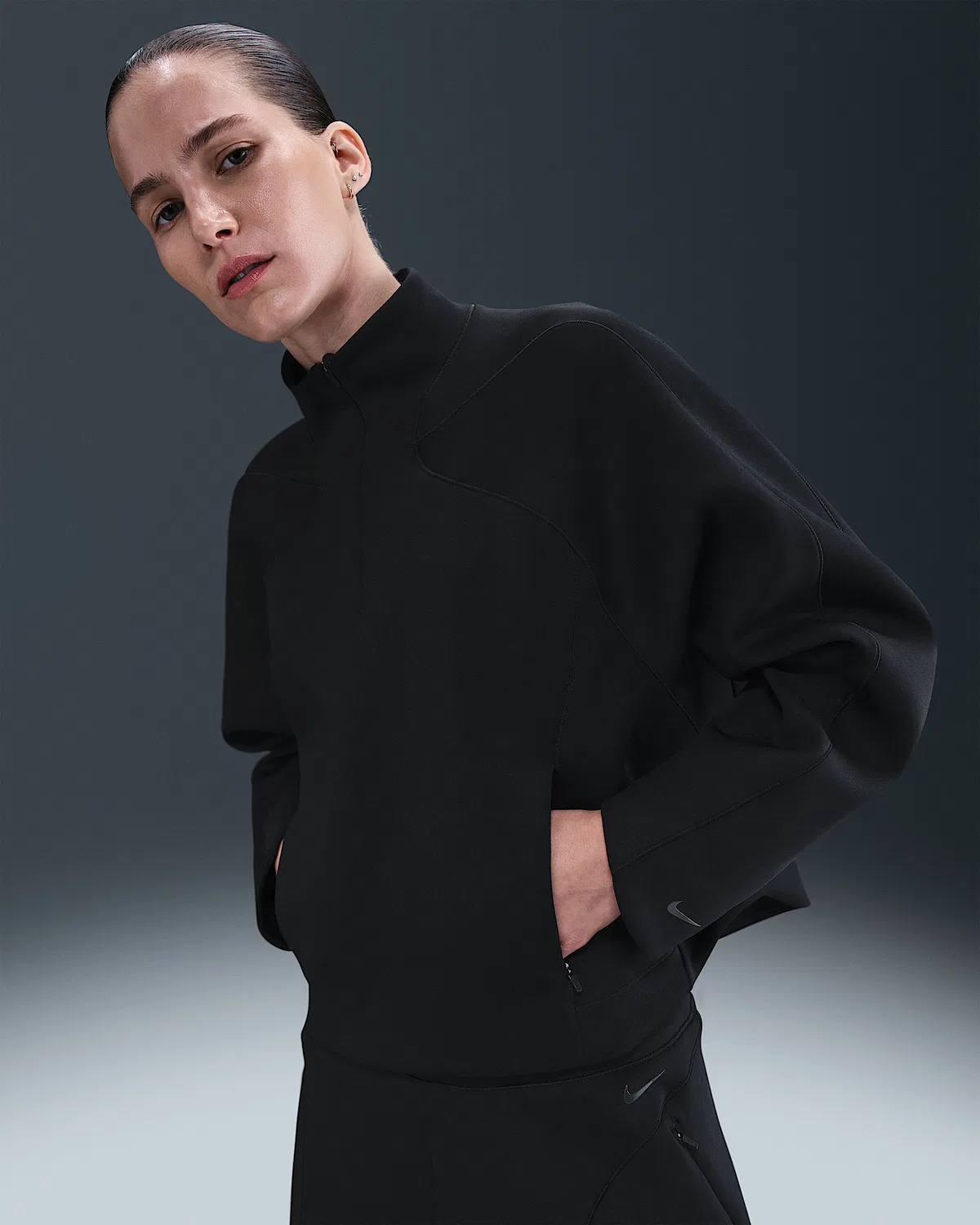 Женская футболка Nike Universa Dri-FIT с четверть-застежкой, Black/Black/Dark Smoke Grey
