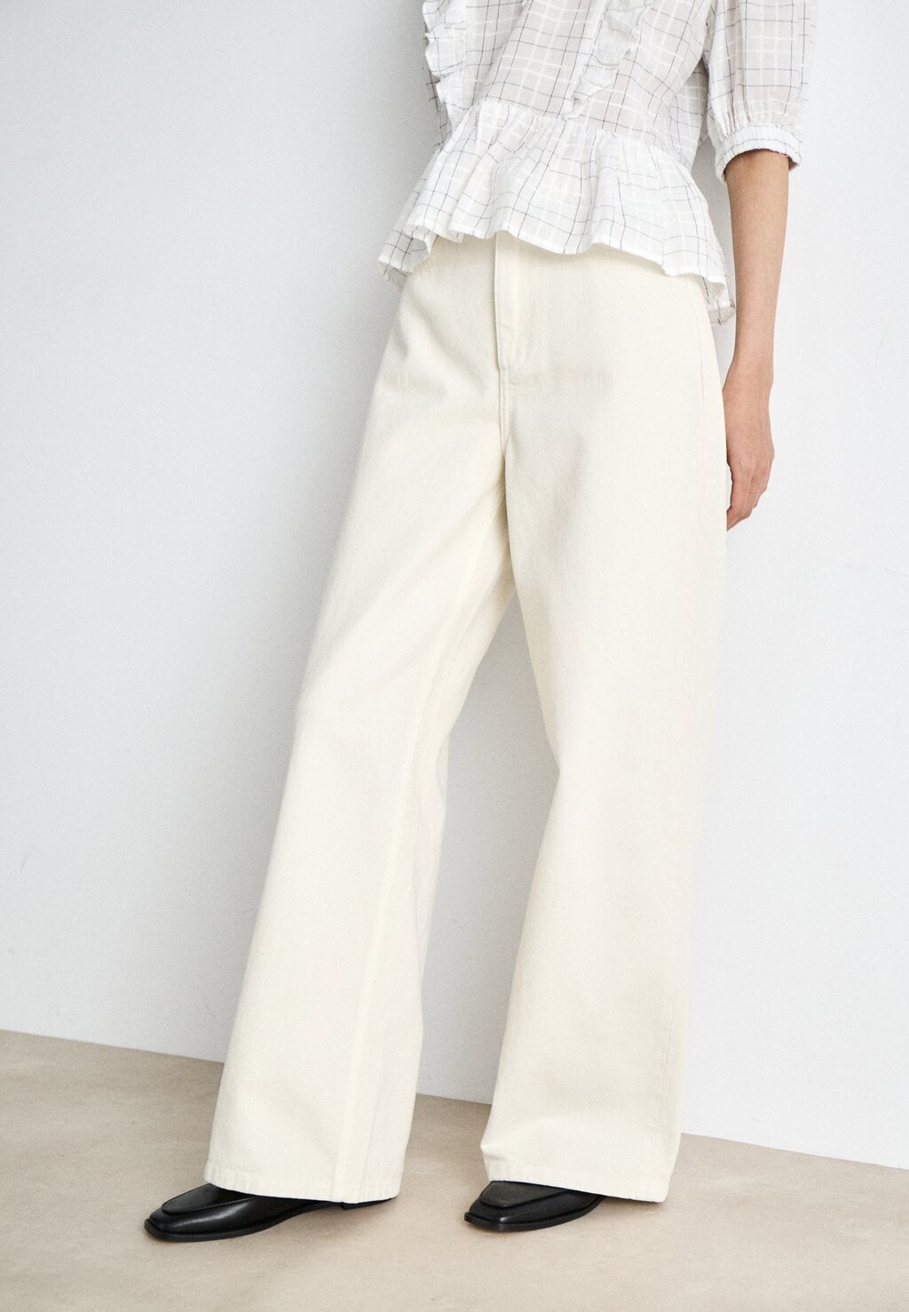 

Джинсы свободного кроя Maisie Wide Leg Barbour, белый