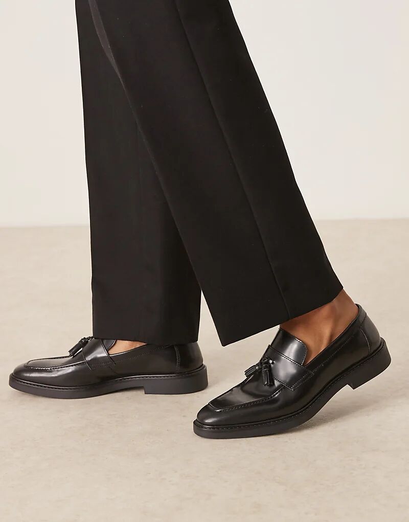

Лоферы ASOS DESIGN из черной кожи с угловой подошвой