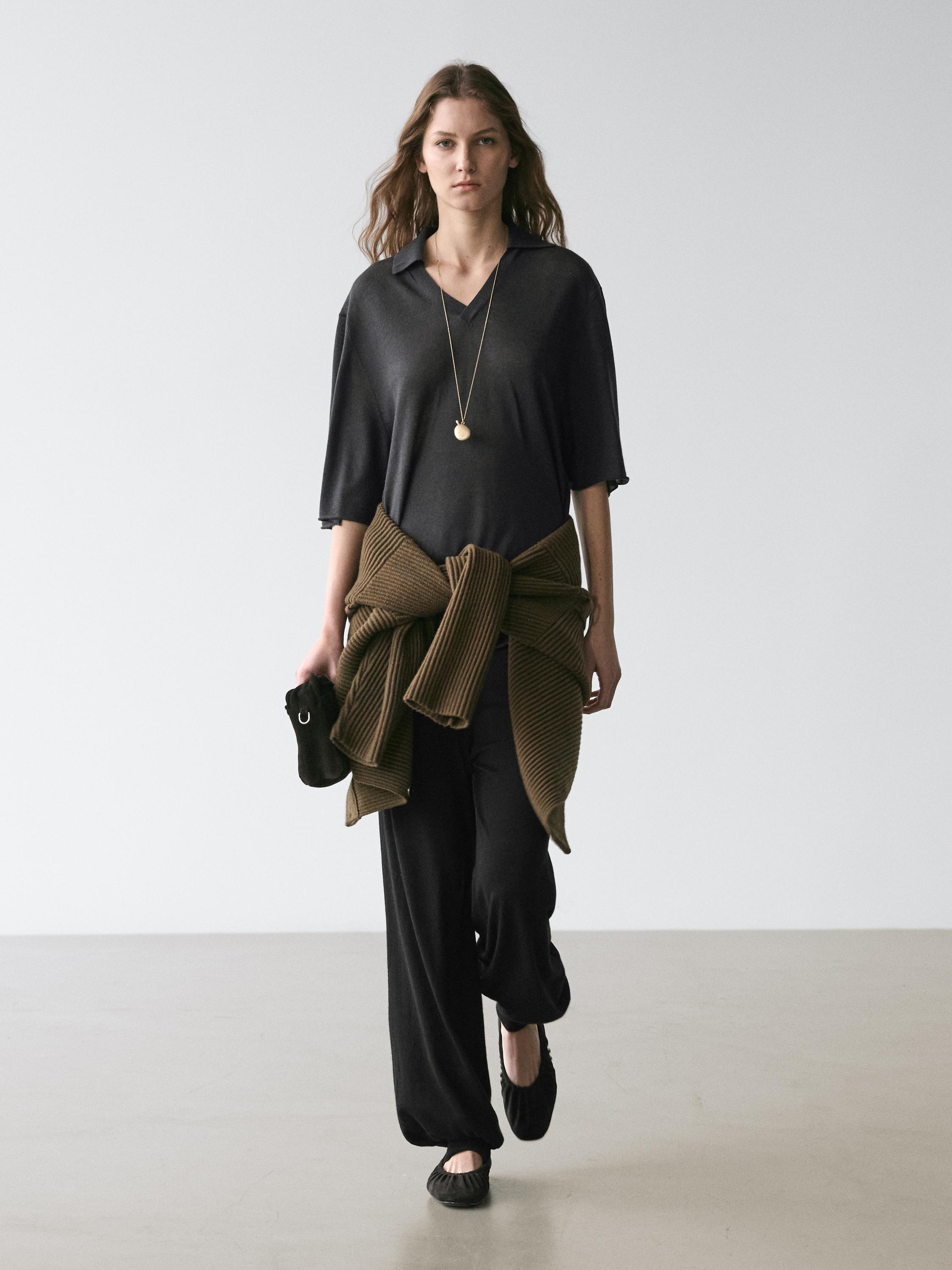 

Вязаный свитер оверсайз из смеси шелка и шерсти Massimo Dutti, lead