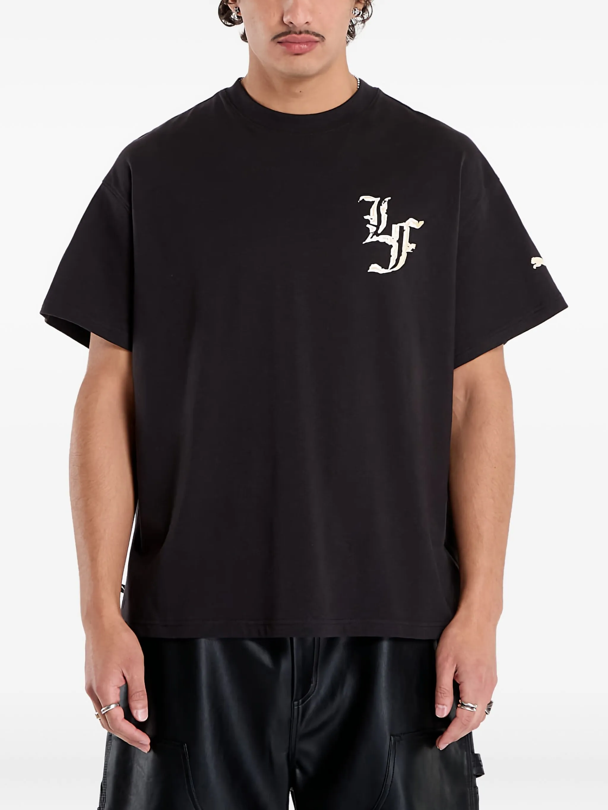 

Футболка с графичным принтом Puma, черный