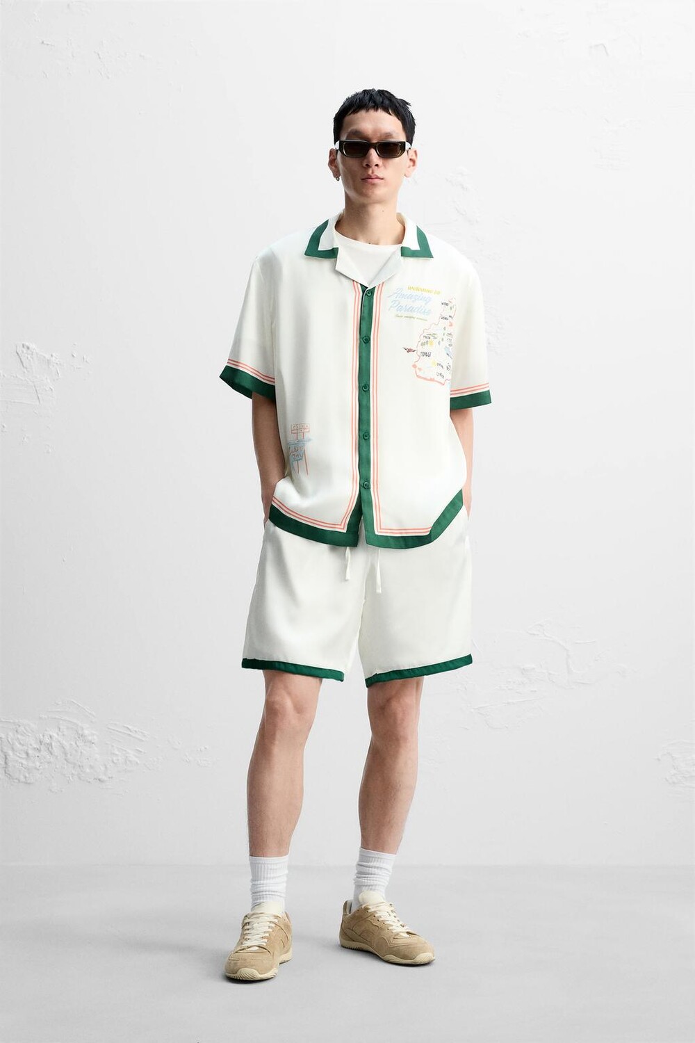 

Контрастные атласные шорты-бермуды ZARA, зеленый