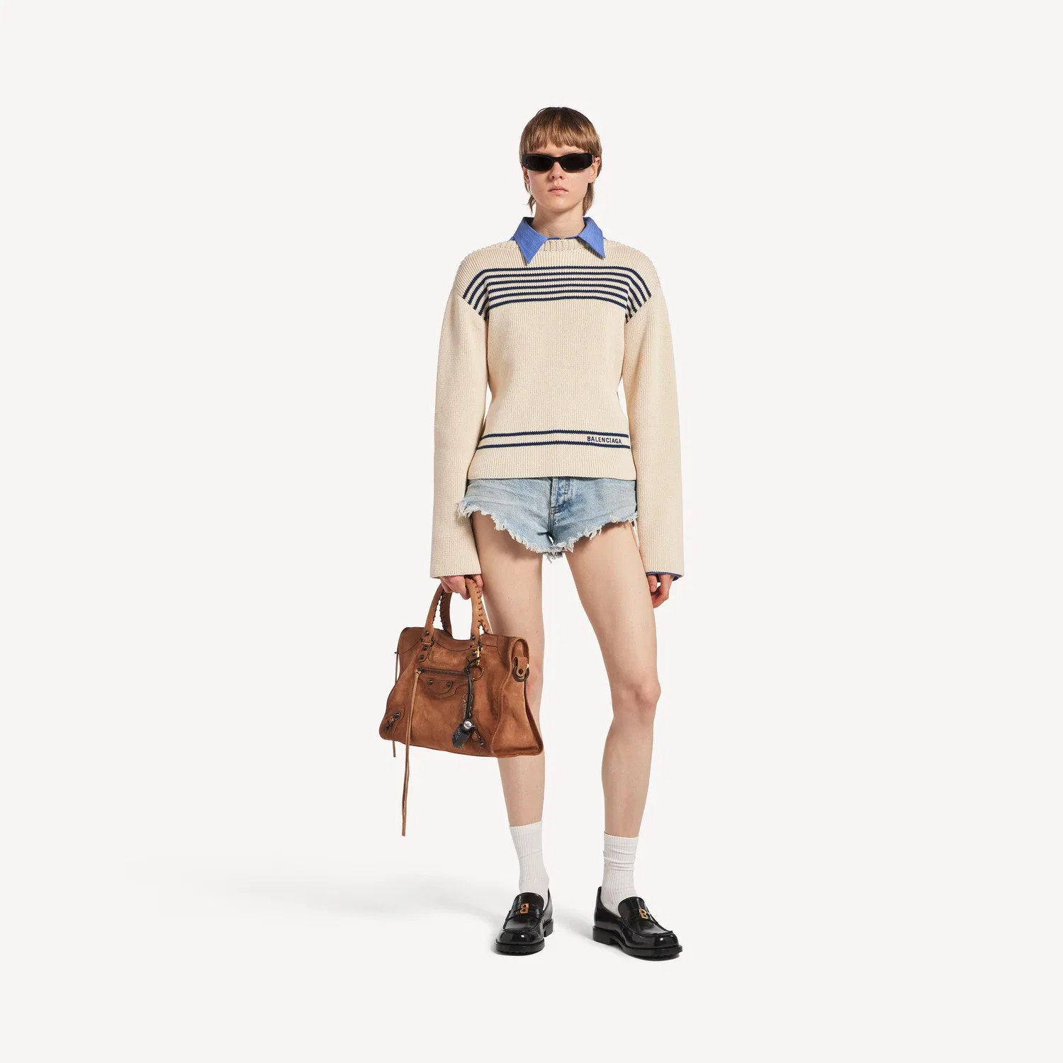 Женский свитер с вырезом-лодочкой в темно-синем/белом цвете Balenciaga — фото 2