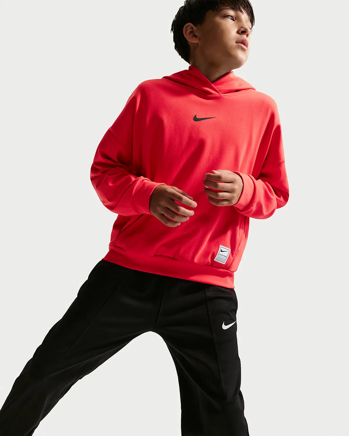 Детская (мальчиковая) флисовая кофта с капюшоном Dri-FIT Nike Pro, Light Crimson/Black — фото 3