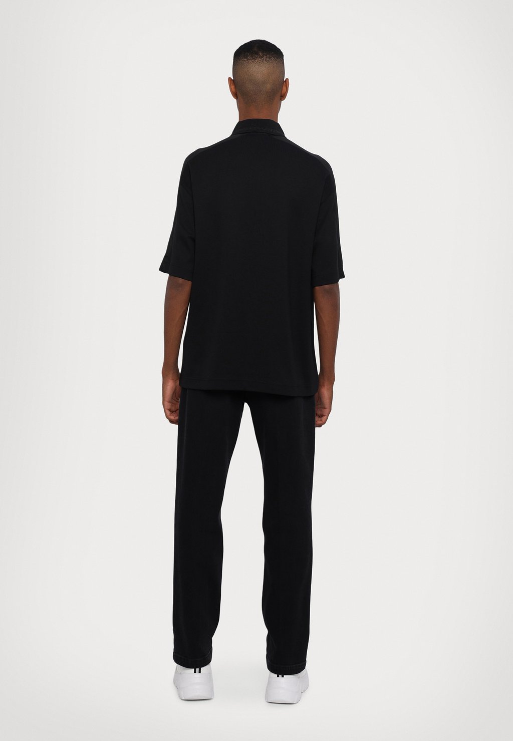 

Рубашка поло LOGO LINE GOTH Versace Jeans Couture, черный