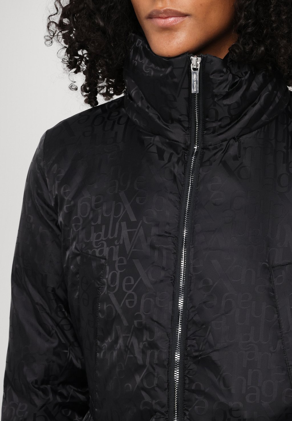 

Зимняя куртка JACKET Armani Exchange, черный