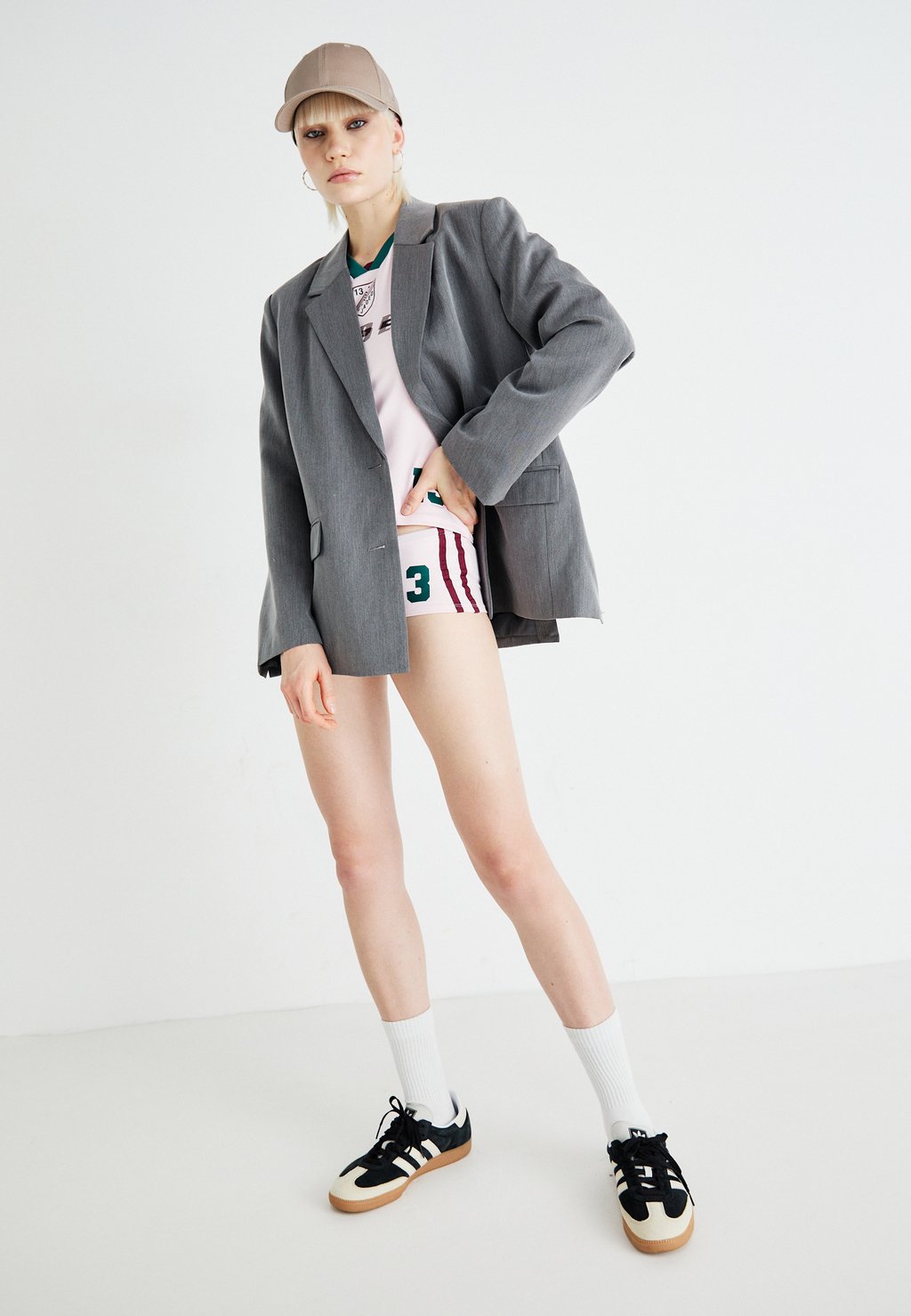 

Блейзер RELAXED Gina Tricot, серый