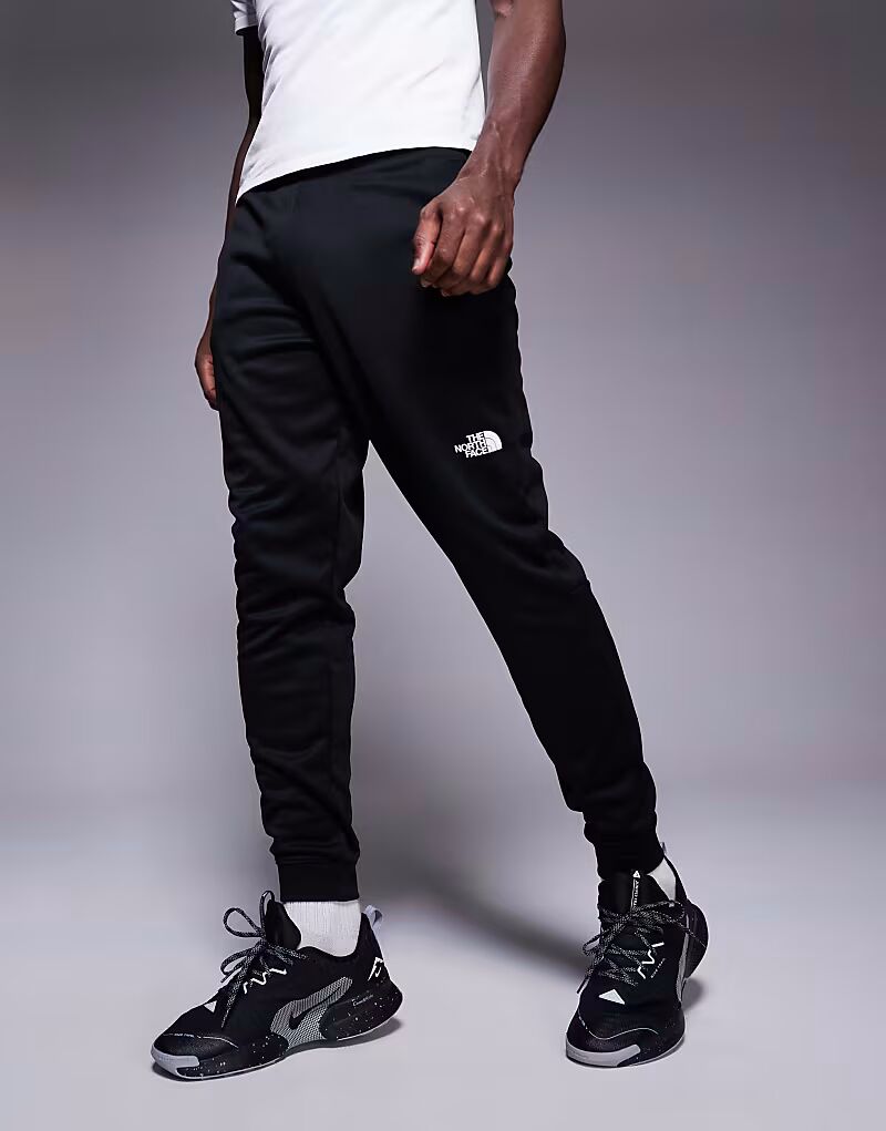 

Черные спортивные брюки с логотипом North Face Reaxion