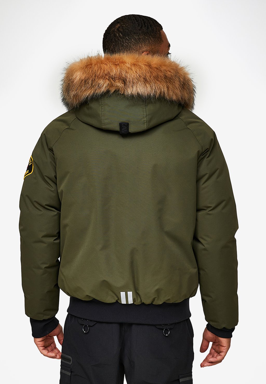 

Зимняя куртка ZAVETTI CANADA ABELLI 2.0 HOODED BOMBER JACKET Alessandro Zavetti, хаки
