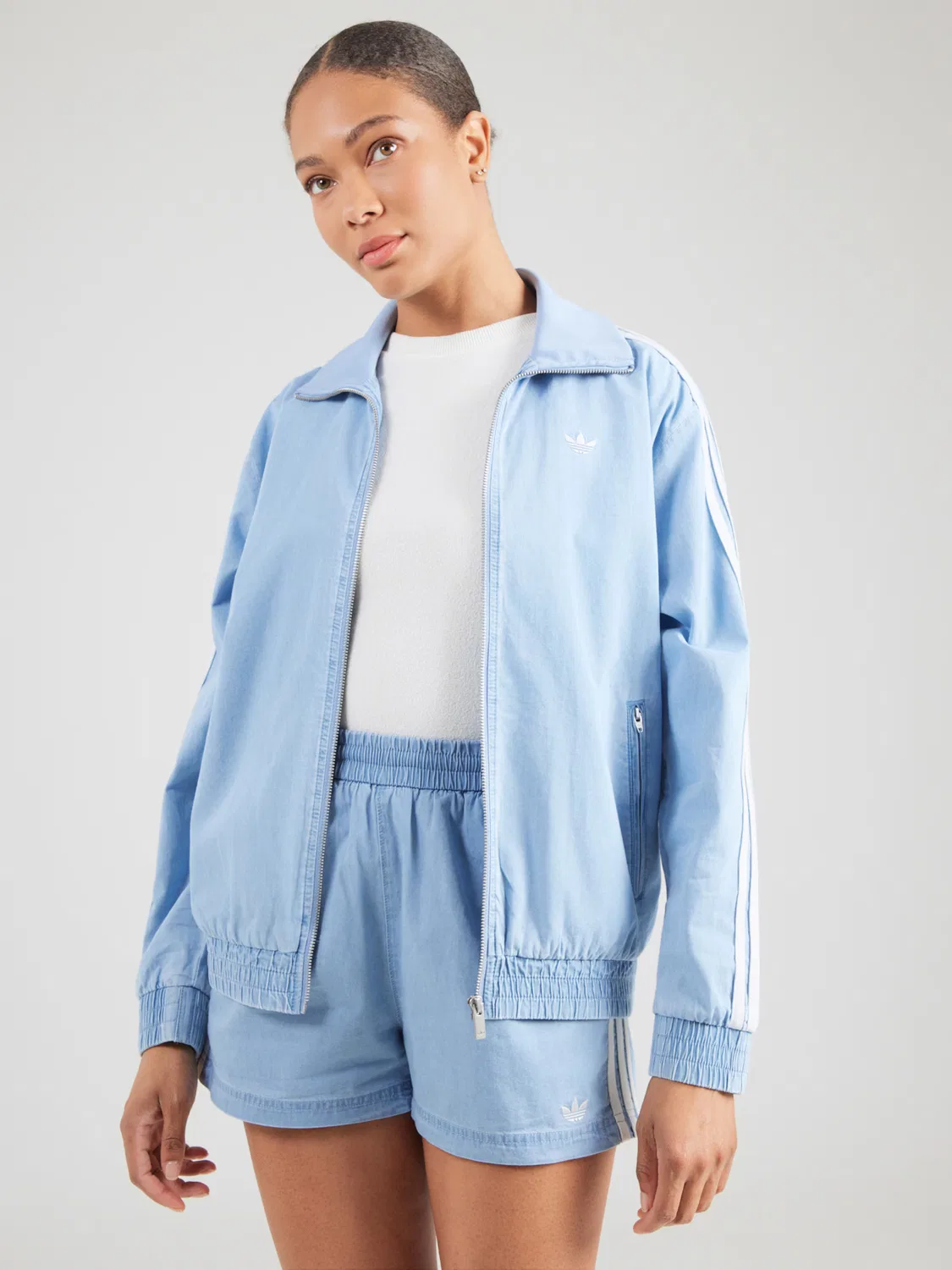 Куртка Adidas Originals Between-Season Jacket FB светло-голубого цвета — фото 3