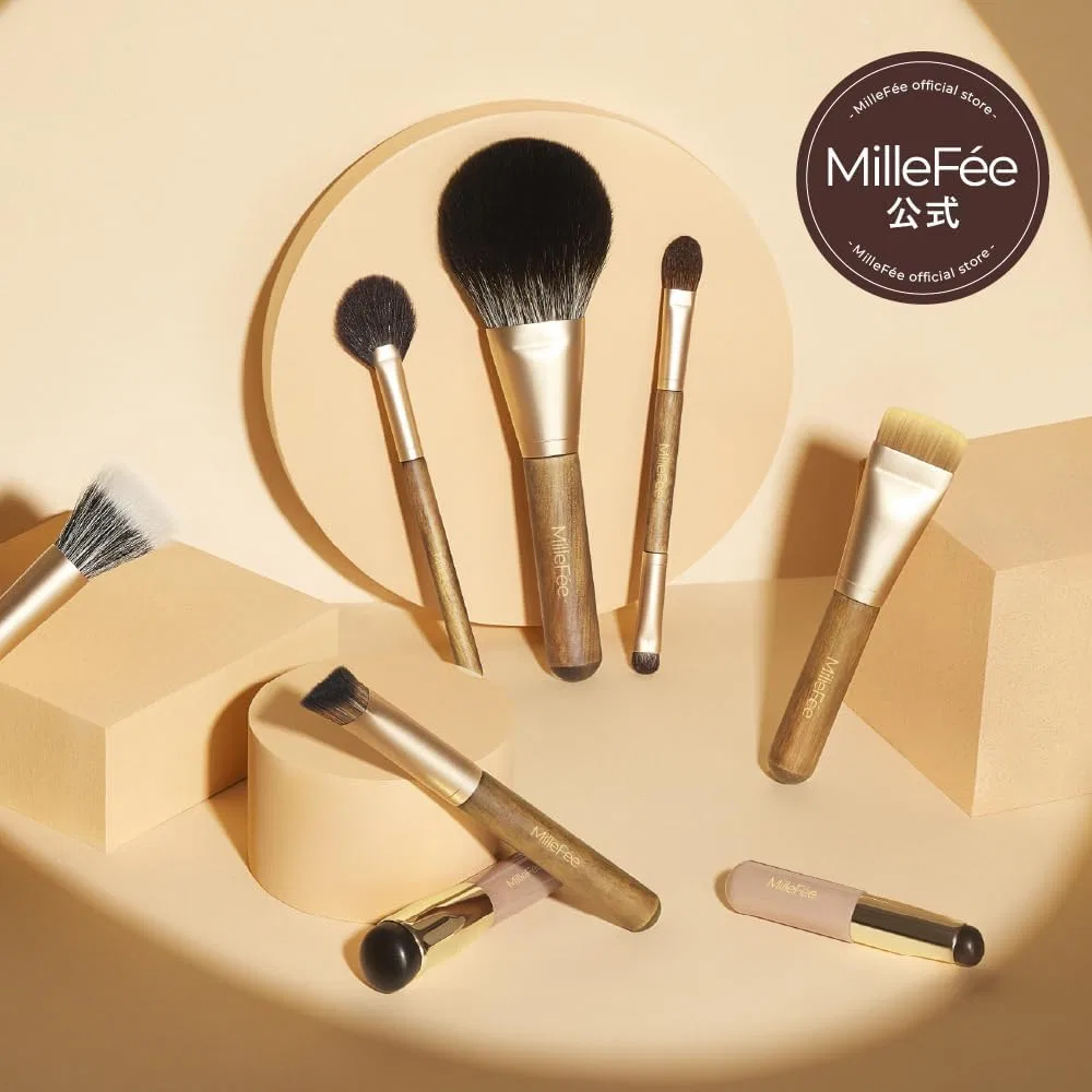 Кисть для румян Tap Blending Cheek MilleFee, смесь козьего волоса и нейлона, 14 см, коричневая — фото 2