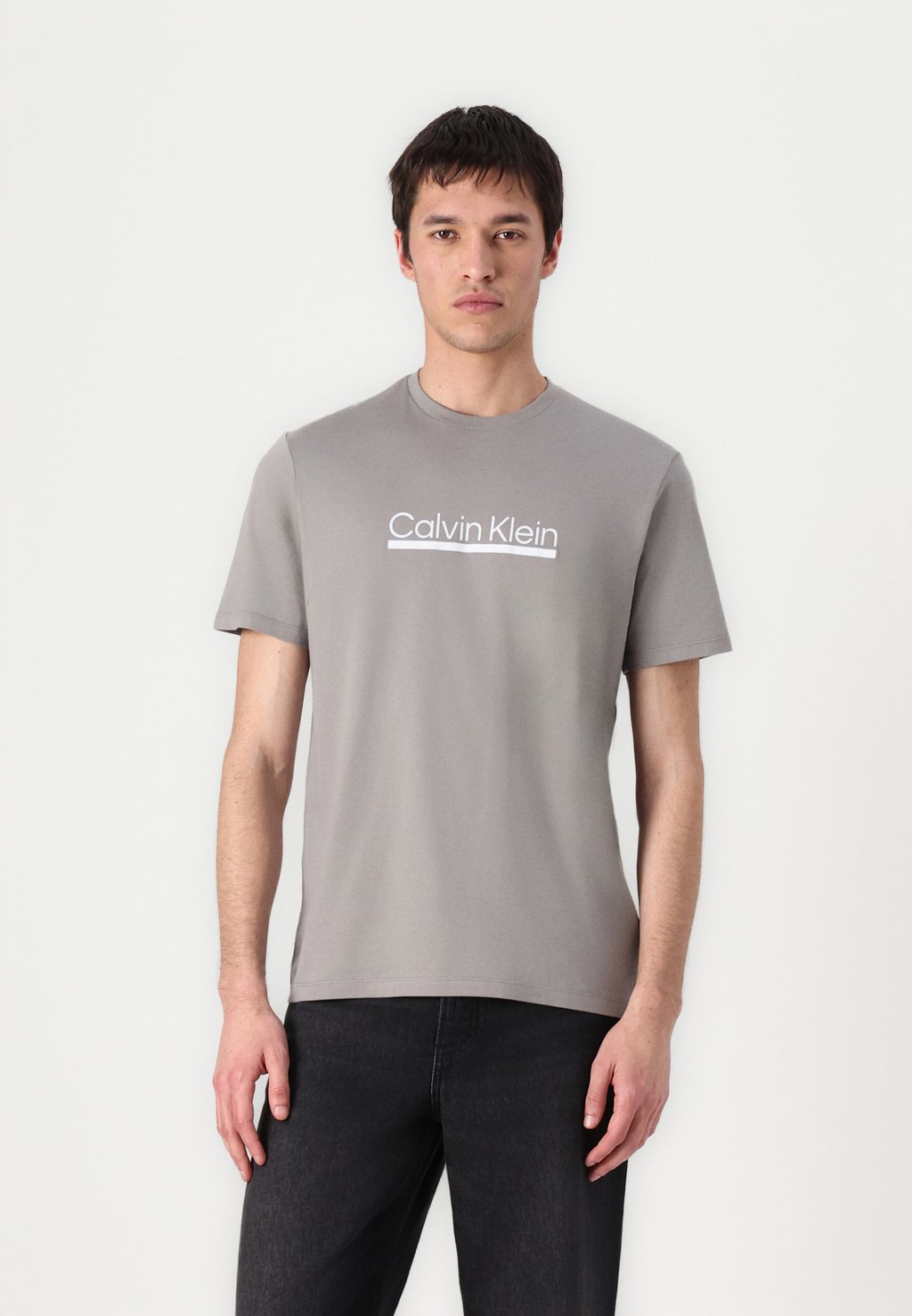 

Футболка с принтом UNISEX Calvin Klein, серый