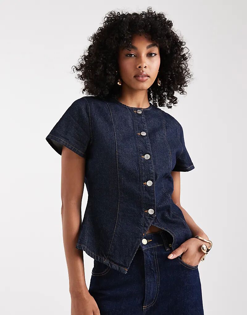 

Джинсовый топ с короткими рукавами и застежкой на пуговицы ASOS DESIGN цвета индиго