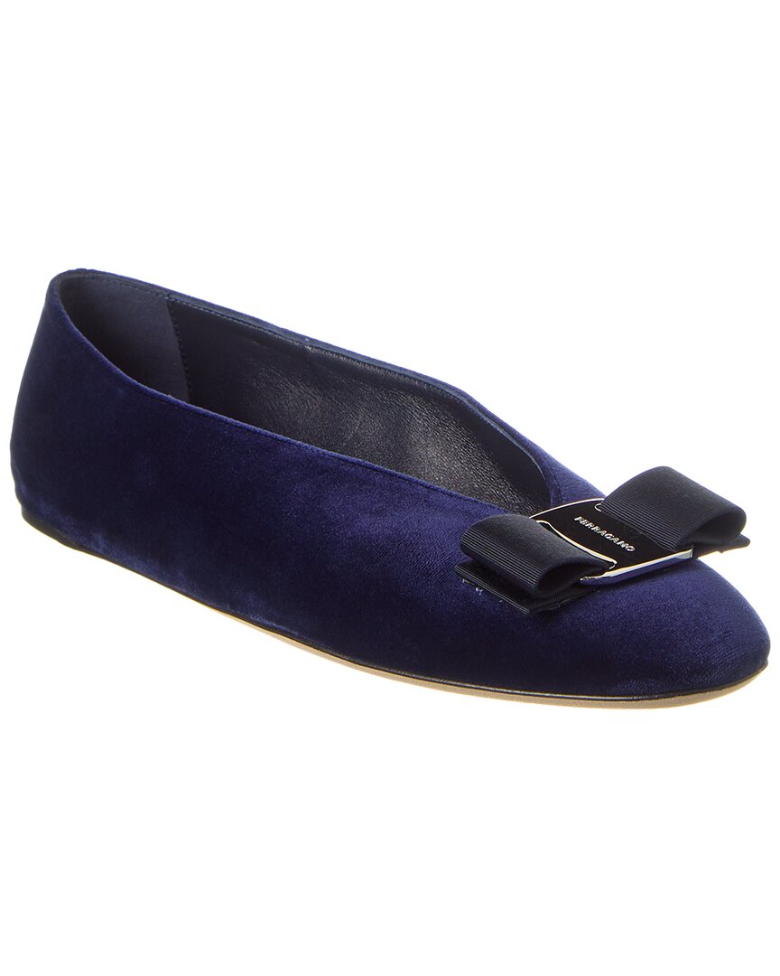 Бархатные балетки Ferragamo Vara с бантом Salvatore Ferragamo, синий