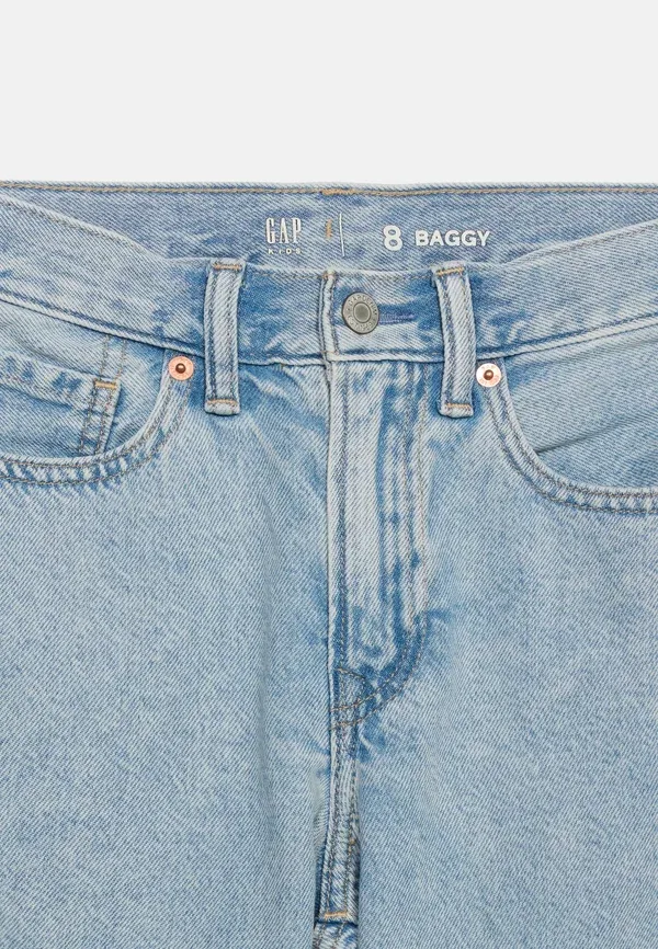 Шорты джинсовые свободные Gap, light wash, светло-голубой — фото 4