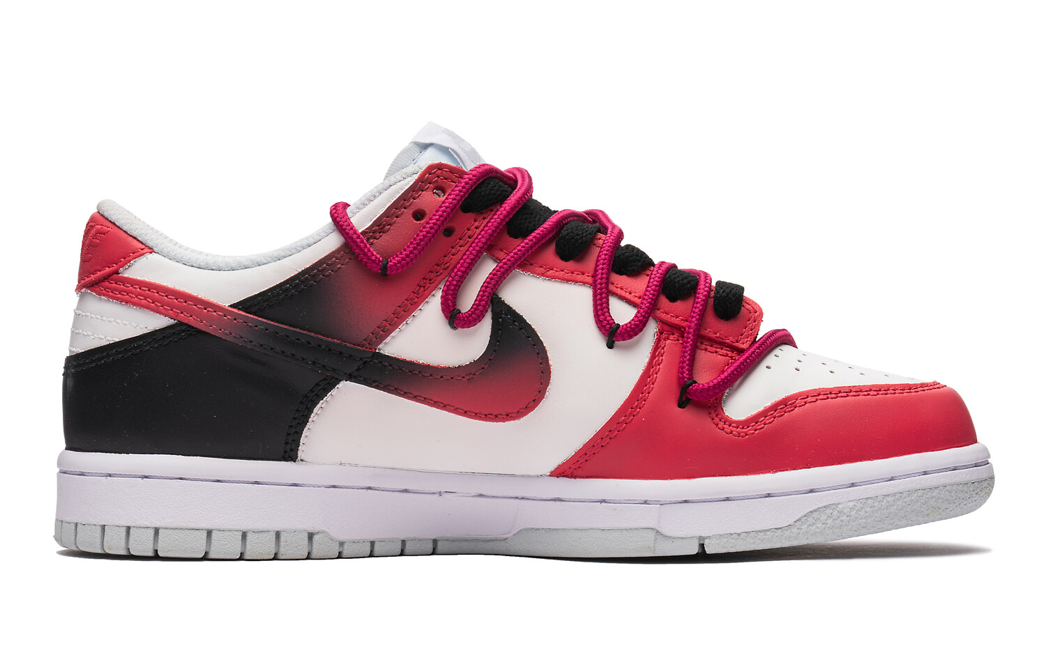 

Кроссовки Nike Dunk Skateboarding Shoes Women's Low-top Black, розовый