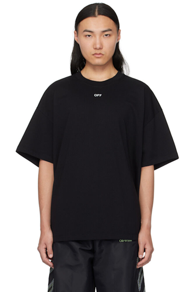 

Черная надпись «Off» на футболке Off-White