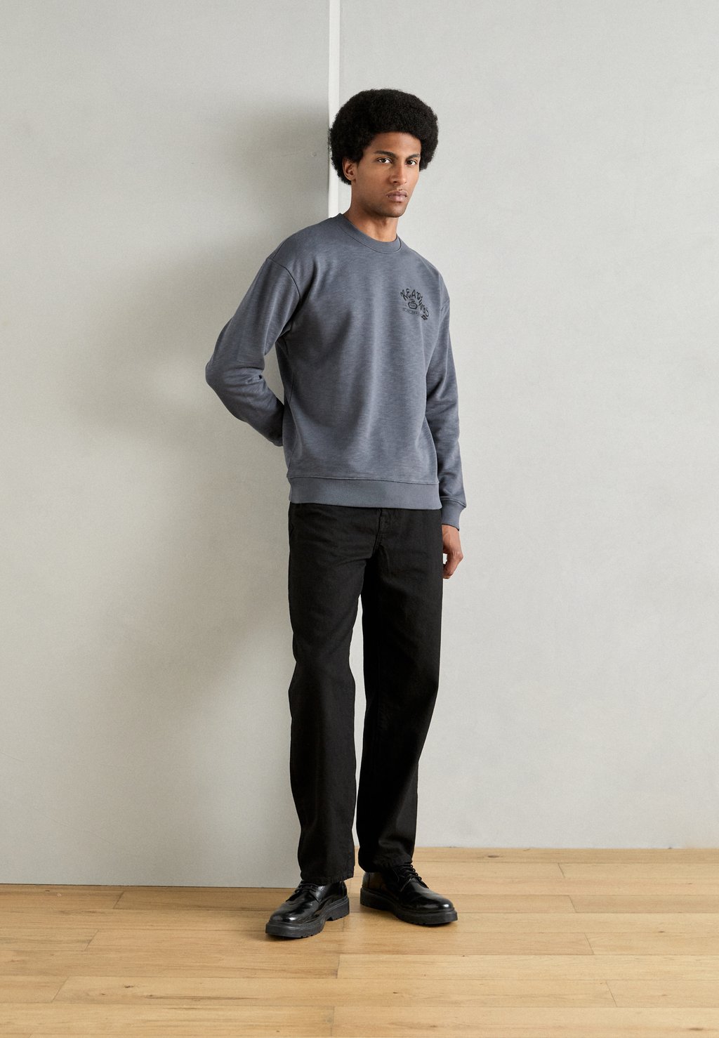 

Толстовка FRONT BACK ARTWORK Scotch & Soda, черный деним