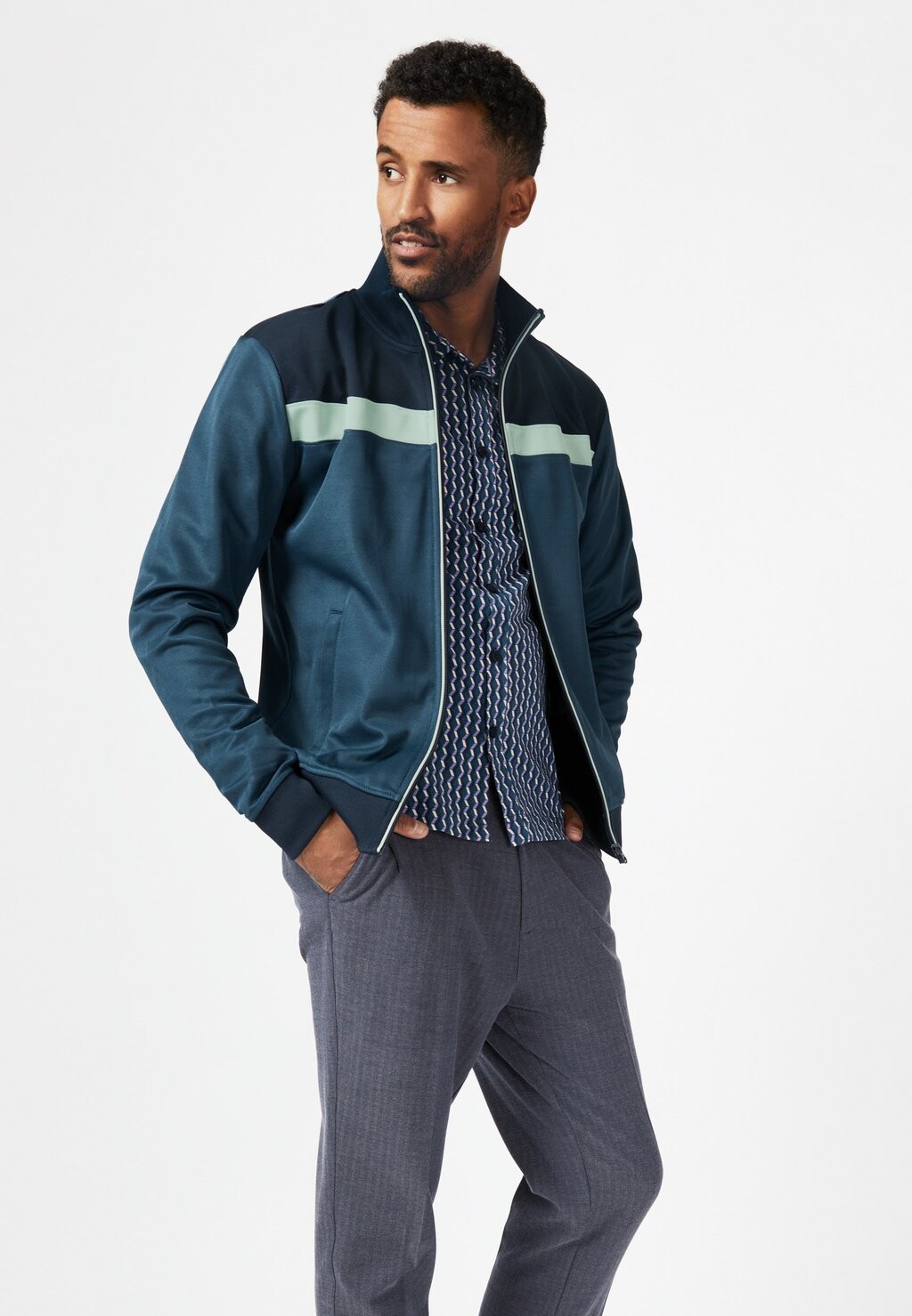 

Куртка тренировочная SOMETHINGS GOING ON-IN COLOUR BLOCKING. 4funkyflavours, цвет blue