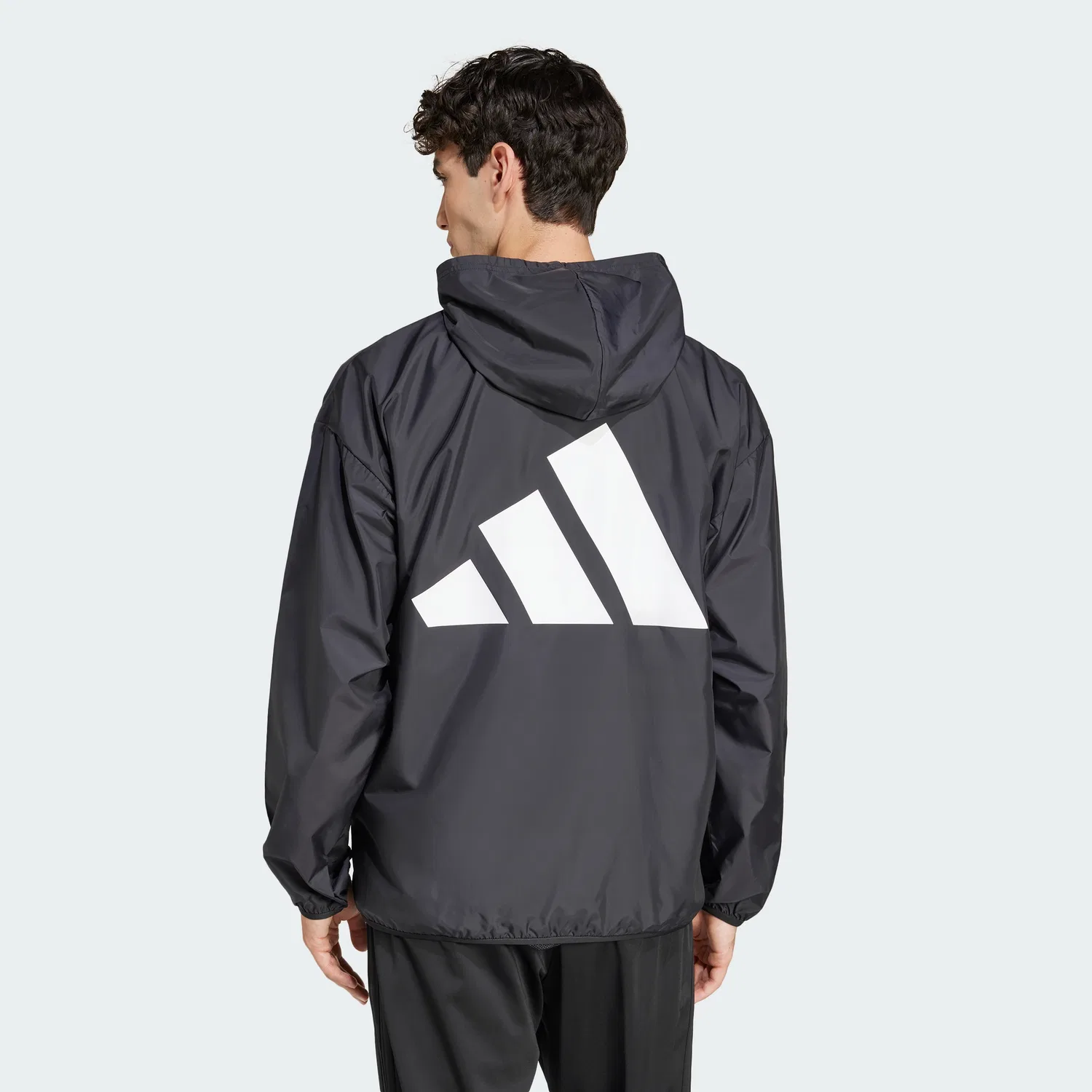 Мужская тканая ветровка Essential Big Logo от Adidas — фото 2