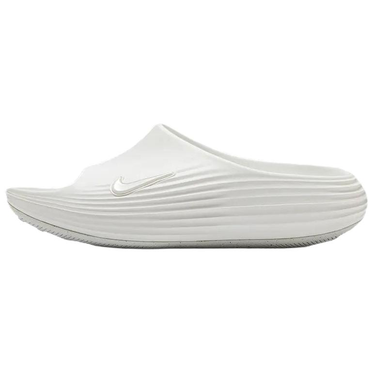 Nike Женские сандалии ReactX Rejuven8 Slip Slip с противоскользящей подошвой и износостойкими подошвами, белые