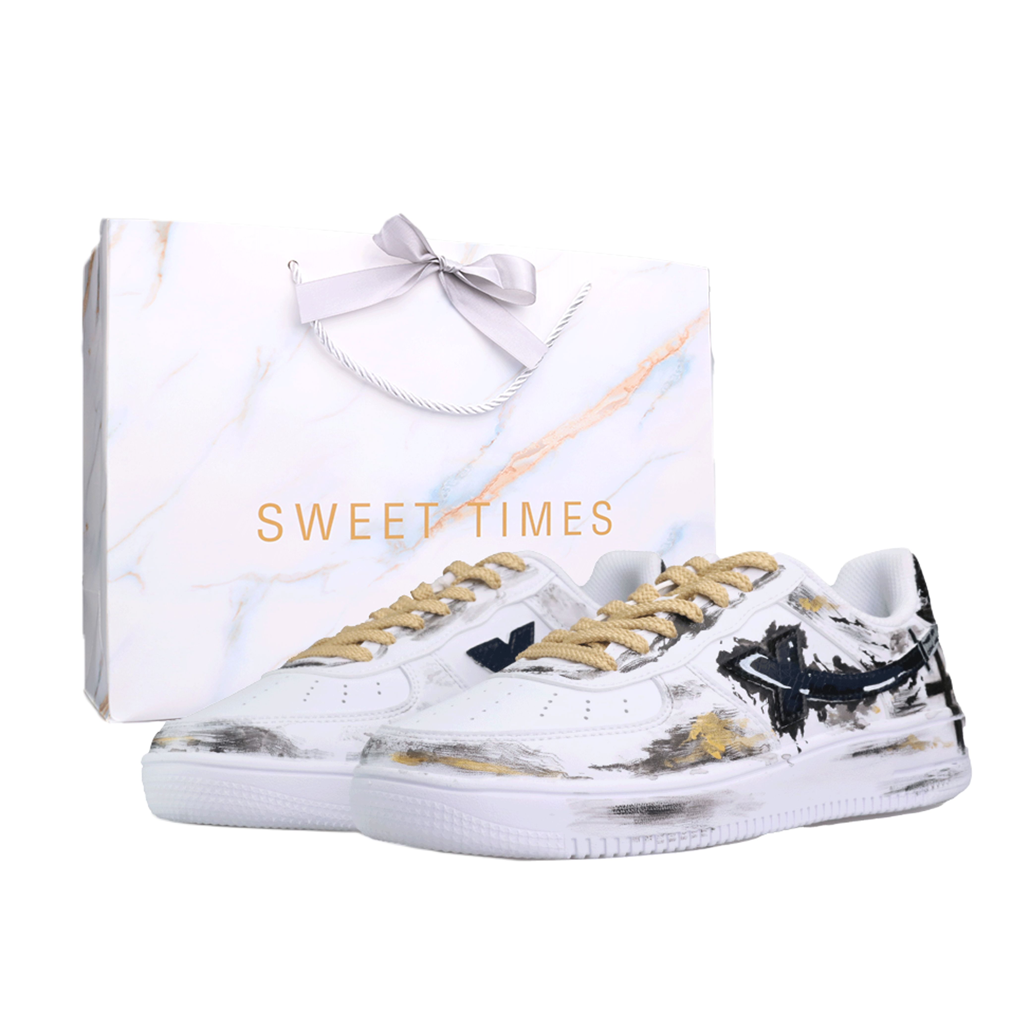 

XTEP Скользоустойчивые легкие дышащие низкие скейтерские кеды Air Force One Unisex белый черный золотой - белый черный золотой подарочный пакет, цвет White Black Gold Shopping Bag