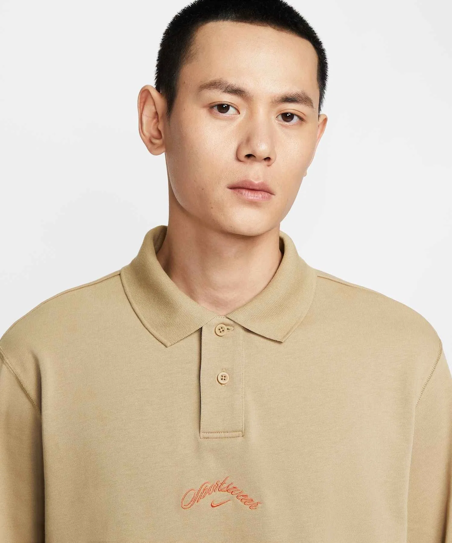 Мужская поло с длинными рукавами Nike Sportswear Club IF0771-297, цвет «Парашютный бежевый». — фото 3