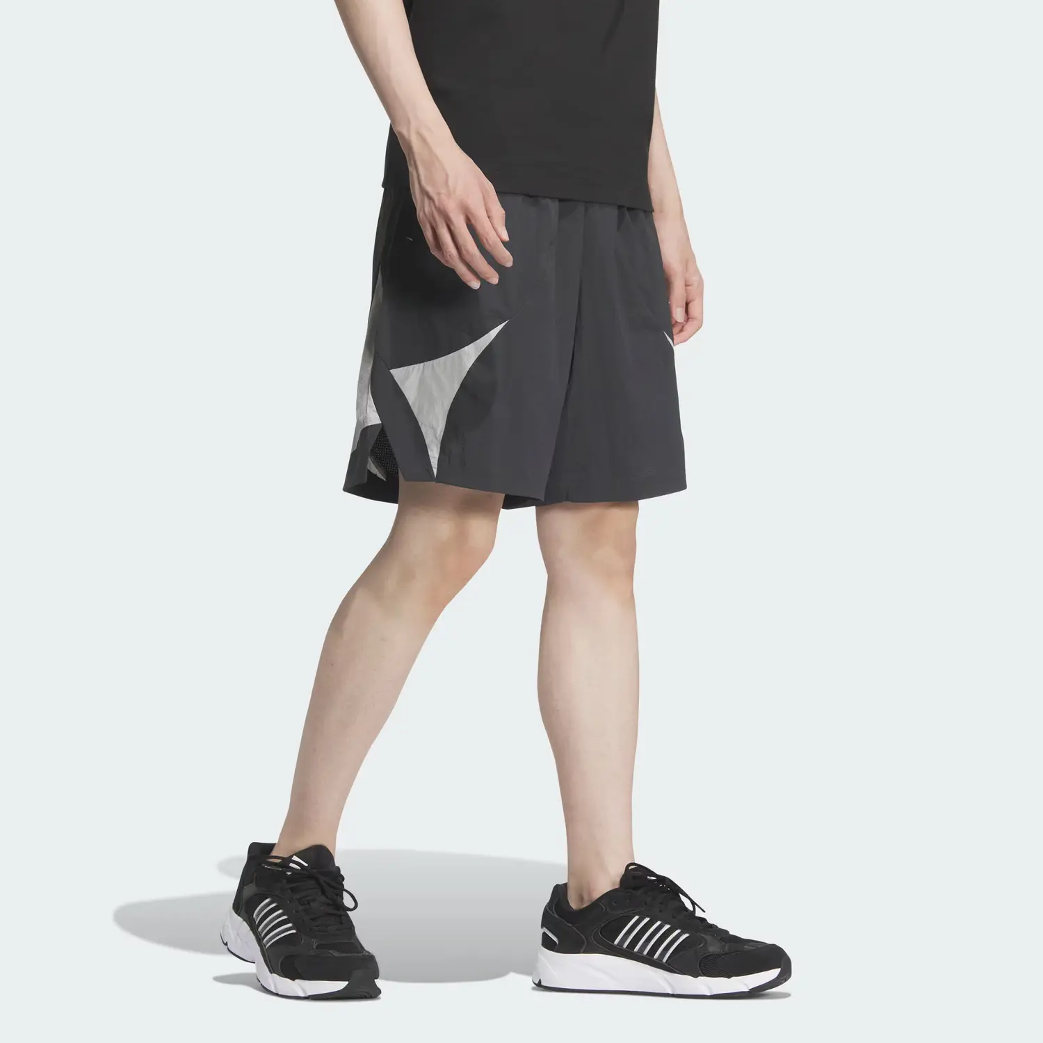 Повседневные шорты мужские Carbon Black/светло-серые Adidas, черный — фото 3